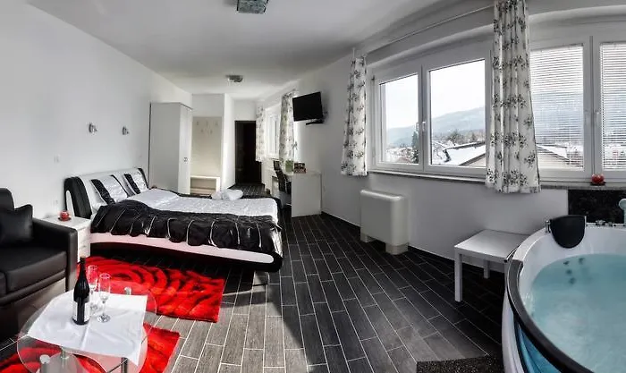 بيت ضيافة Gril Ranca Pod Pohorjem 3*